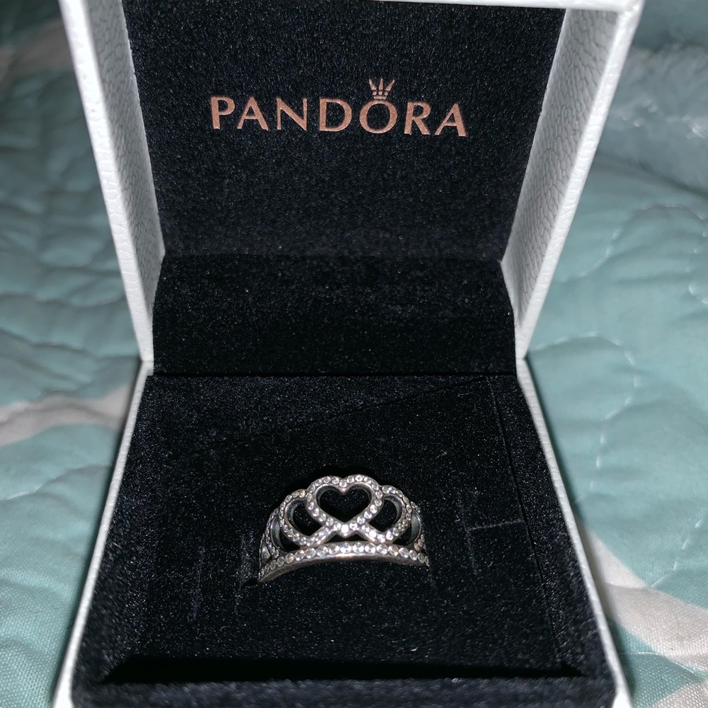 Hearts Tiara Pandora Ring